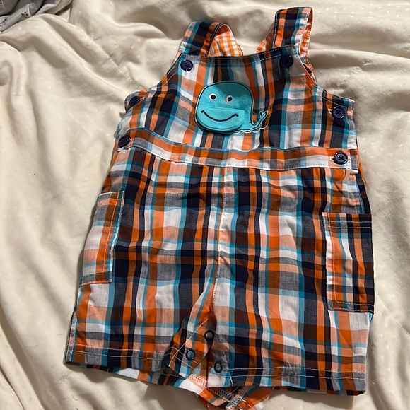 9 month overall outfit - Picture 2 of 4